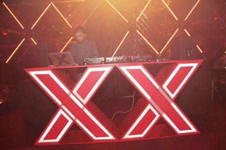 “Dos Equis da un paso adelante para mostrar su evolución con arte y fotografía”