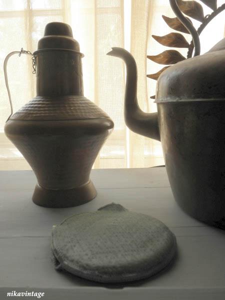 Una polvera antigua y algo más