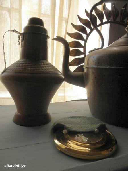 Una polvera antigua y algo más