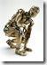Escultura móvil de un robot. Del artista y escultor Mark Ho.