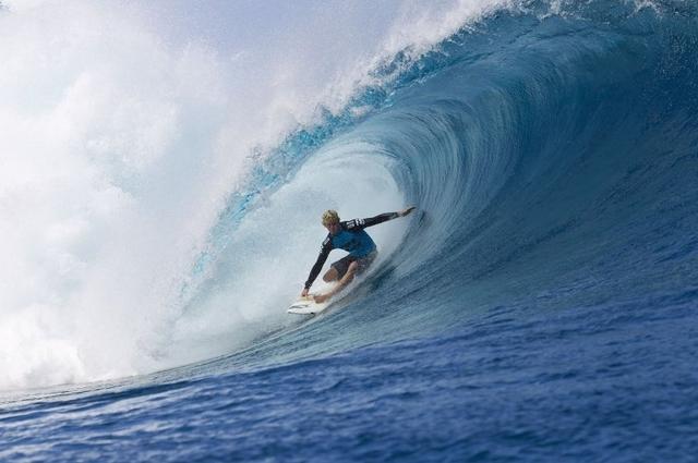 Mick Fanning gana el Billabong Pro Tahiti 2012