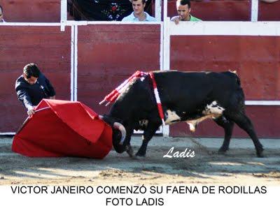 FESTIVAL MIXTO EN HINOJOSA DEL DUQUE:            LECCIÓN DE TOREO DE REYES