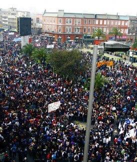 Estudiantes y profesores en Chile exigieron respuestas a sus demandas [+ audio]