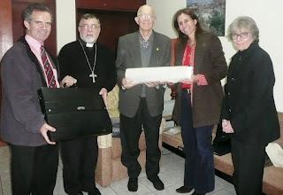 JULIE FREUNDT entrega a la UCSS su documentación del PROYECTO: PUESTA EN VALOR Y NUEVO USO DE LA CASA HACIENDA PUNCHAUCA