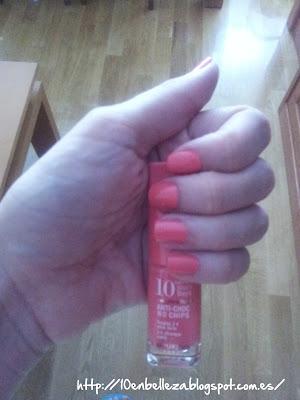 Manicura con 10 Jours Days Coral Rose de Bourjois