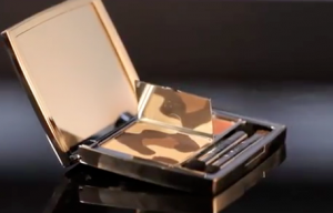 Captura de pantalla 2012 08 29 a las 23.26.08 300x192 Un otoño dorado y salvaje con Dior Golden Jungle