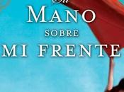 mano sobre frente Nafisa Haji