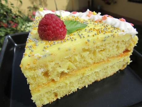 Tarta de yogurt de limón