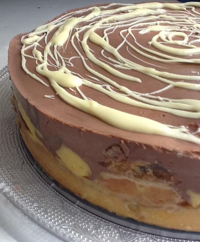 Tarta rellena de Donuts