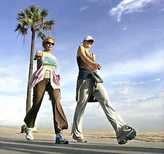 Consejos para caminar bien y quemar calorías