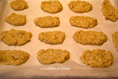 TEJAS Y GALLETAS DE ALMENDRAS
