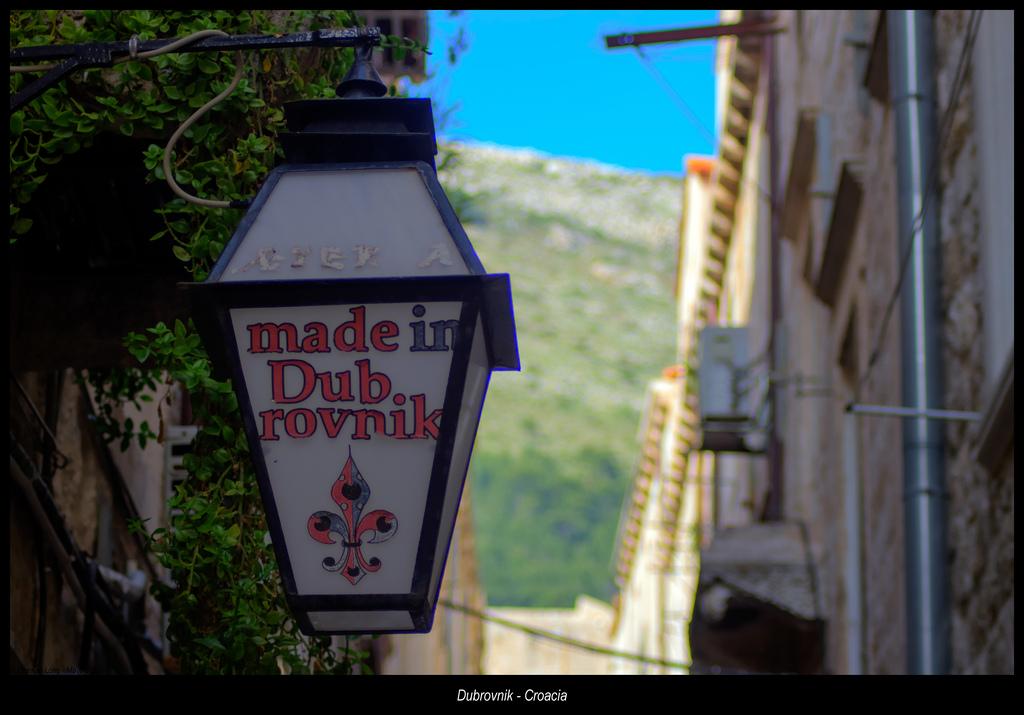 Dubrovnik, ciudad de faroles....