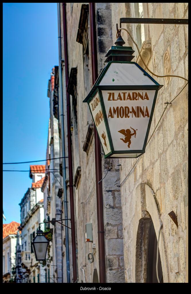 Dubrovnik, ciudad de faroles....