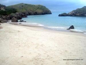 Playa de Torimbia en Llanes: playa de Portacos