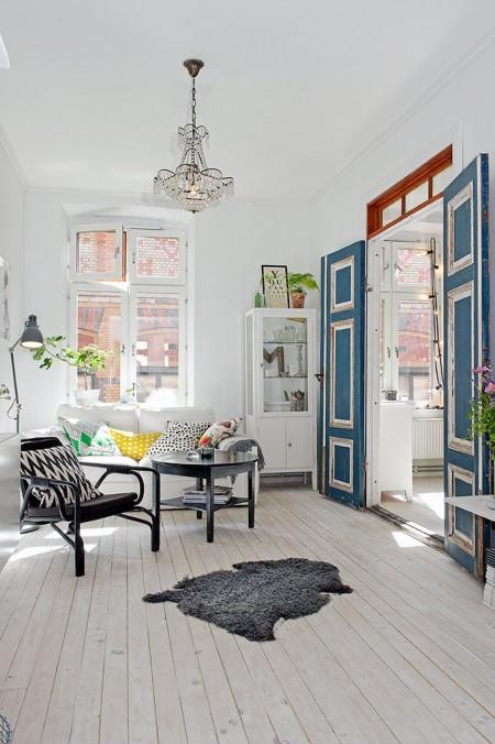 vintage toques vintage decoración toques industriales decoración tesoros vintage suelo negro de madera sillas Serie 7 de Arne Jacobsen láminas originales con textos estilo nórdico decoración diseños de interiores cocinas diseño de interiores diseño d interiores diseñadores de interiores diseã±o de interiores decorar con láminas decoradores de interiores decoración y diseño de interiores decoración vintage decoración textil decoración salones decoración salón decoración interiorismo decoración interiores decoración del hogar decoración de pisos pequeños decoración de diseño cocina con estantes abiertos casas de diseño de interiores blog interiorismo blog decoración nórdica alta decoración 