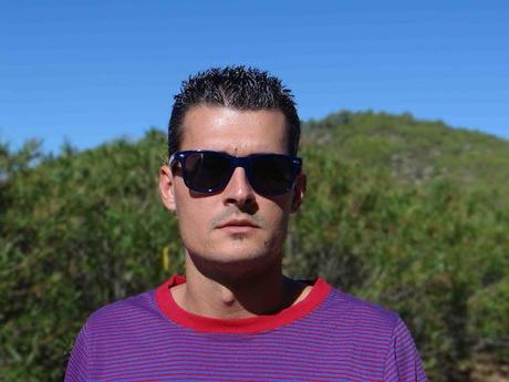 Red & Blue Red & Blue