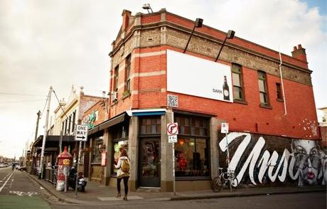 Un Street Art que sólo lo verás en la oscuridad