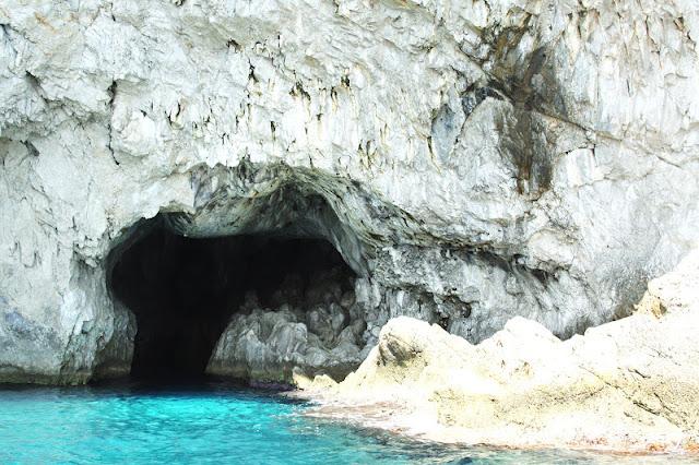 In love with... CAPRI