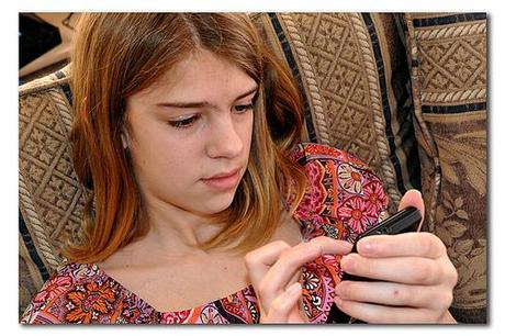 Cómo puede la mensajería instantánea ayudar a los adolescentes introvertidos