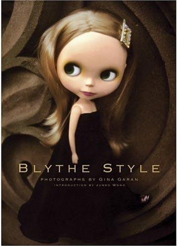 Pretty Things on Wednesday... Blythe Dolls!