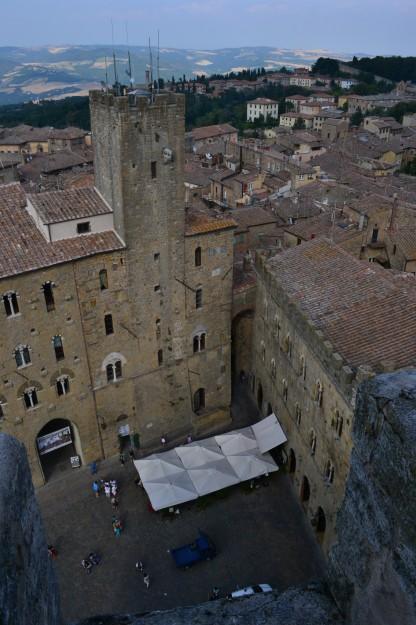 Panorama de Volterra, con la plaza donde se filmó la saga Crepúsculo