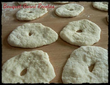Hoy, un clásico de campo: Tortas fritas en versión citadina