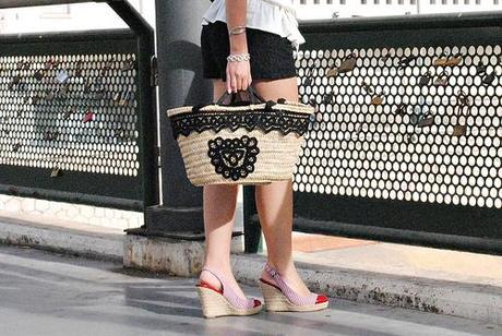 Look of the day: lace & stripes? Of course! Encaje_lovelystyle1 (3)