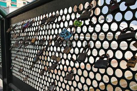 Look of the day: lace & stripes? Of course! Encaje_lovelystyle1 (6)