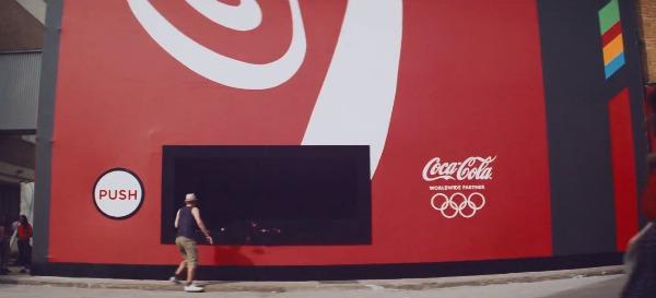 Coca-Cola y la máquina de refrescos más grande del mundo