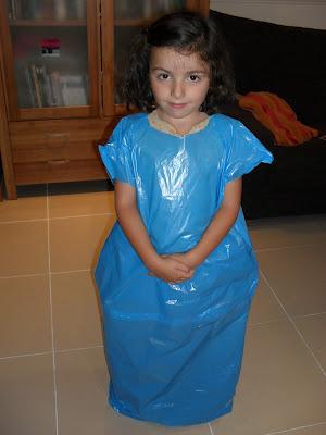 Hacemos un  original y barato disfraz de princesa como bolsas de basura