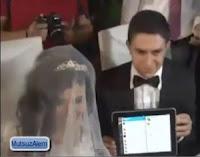 ¡Insólito! los novios tuitearon un “sí, quiero” en plena ceremonia