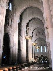 Santuario Covadonga : Interior Basilica Covadonga