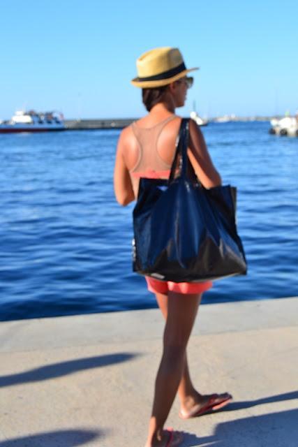 Streetstyle: ¿Es cool o es un espanto? ¿es correcto o aburrido? Streetstyle: ¿Es cool o es un espanto? ¿es correcto o aburrido?