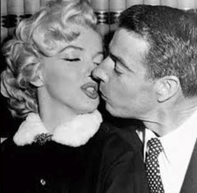 Marilyn Monroe. Boda de negro, divorcio de blanco. Marilyn Monroe. Boda de negro, divorcio de blanco.
