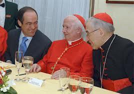 Diablos con sotanas.