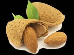 a3 a378 Aceite de almendra dulces: nutrición y belleza para la piel y el cabello