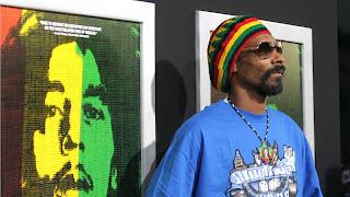 MÚSICA: Entérate porque Snoop Dogg se cambio su nombre a Snoop Lion y ahora se dedicara al Reggae