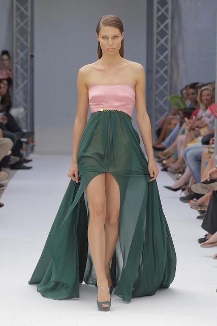 Mi selección, At First