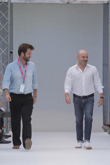 Mi selección, At First