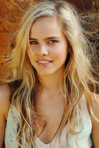 Isabel Lucas protagoniza Careful What You Wish For