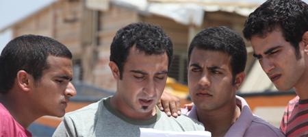 'Una botella en el mar de Gaza', la guerra como excusa para el amor