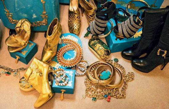 Anna Dello Russo con H