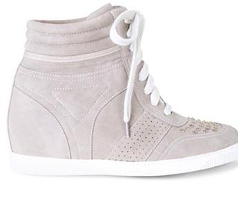 Otra adepta a las hi-tops con cuña