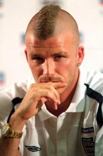 Tendencias: las celebrities se apuntan al peinado mohawk