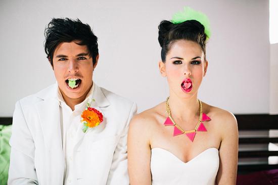 Bodas de hoy... ¡Viva el neón!