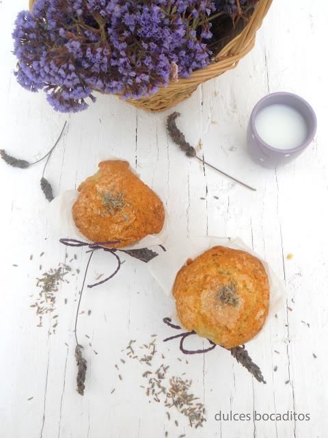 MUFFINS AL PERFUME DE LAVANDA