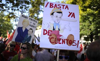 Catalunya clama por su independencia; Madrid presenta tuppers y rechaza recortes.