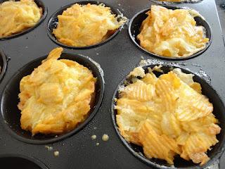 Tortillitas de Patata Rellenas de Queso de Cabra. CRA XI... Patatas Fritas.