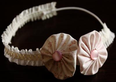 Felpa collar flores de tela