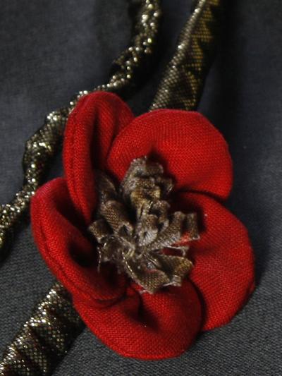 Felpa collar flores de tela